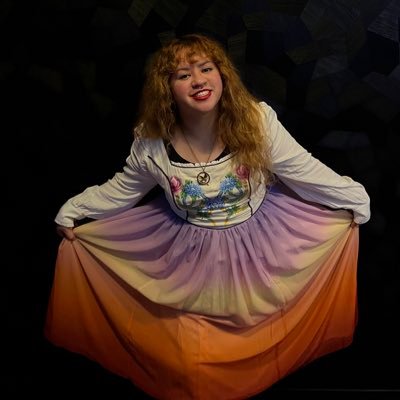 YouTuber. Young aspiring writer. https://t.co/xNF48hJIuv.