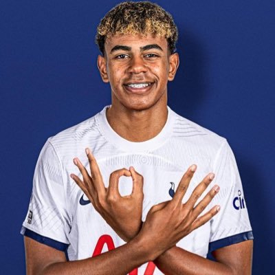 Tottenham top klub (dużo pucharów mają) @tottenham ekspert od kuponów wierny fan jebać arsenal kocham fife kocham kulusevskiego ulubiony pv @lukidombpvokok