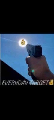 DesignerDogy's profile picture. 