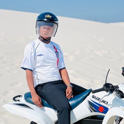 MRkekemashile's profile picture. Videographer, Electrician.  New Acc