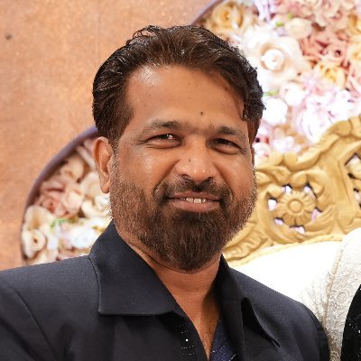 AdyanShaikhIYC's profile picture. Tweets are Personal & RT's are not Endorsement.