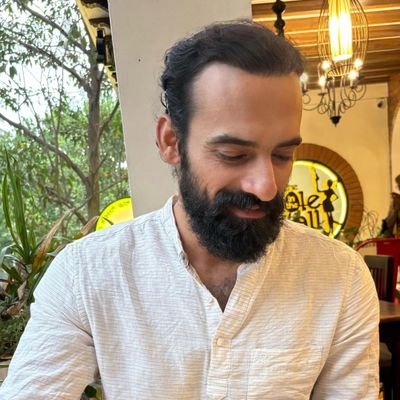 Sumit4662's profile picture. 