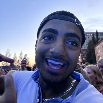 HebelomT's profile picture. 