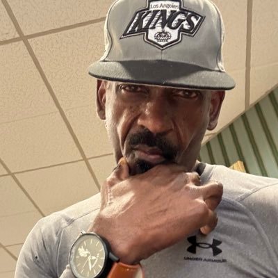 HOLLYWOOD SCREENWRITER … PUBLISHED AUTHOR & ACTOR...MOTIVATIONAL SPEAKER & MOVIE PRODUCER
