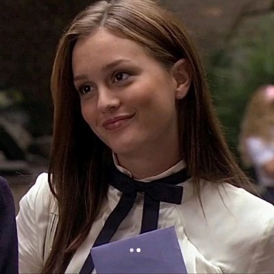 prongstoowell's profile picture. dans ma star acc era ⭐️ written by Taylor Swift