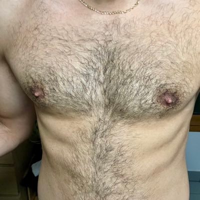 FrOtterXX's profile picture. 🔞 Adult content 🇫🇷 French ✊ Bate 🦦Hairy / Otter 💙 Mature dudes (but not only) ✉️ DM open