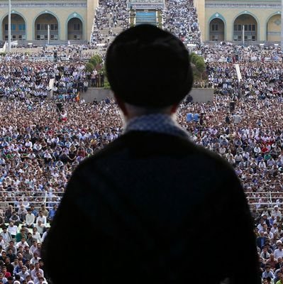 سایه همان تاریکی و پشت پرده روشنی در شب و علت تاریکی در روز است