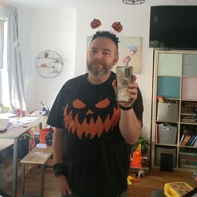 Weekend DJ at https://t.co/eX6TZ96492
10pm Friday Follow The Dead
8pm Saturday Dancing With The Dead
Also known as Spikey Ben at Ignition and SedativeGod at ONM