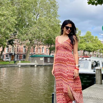 SiyaSingh861533's profile picture. Pedaling through life’s ups and downs with a smile 💖