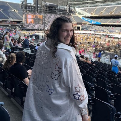 KatelynRelich18's profile picture. swiftie✨Chicago N1✨ TNx2🫶