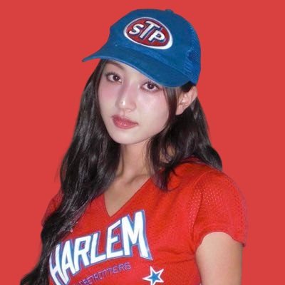 ✿Taylor Swift✿
✧TWICE ✧
☆And everything nice☆