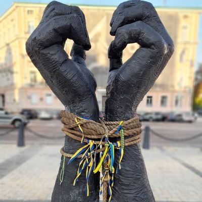 RVilaSexto's profile picture. Corporate lawyer for 5 minutes,  humanitarian worker for 20 years, and Public International Law activist. Optimist. Not losing faith in humankind, yet.