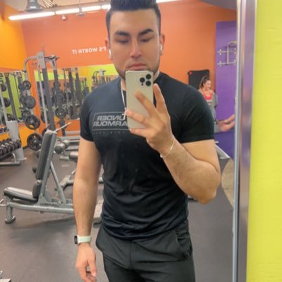 luis64284453's profile picture. 