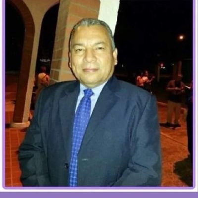 abogado litigante y Periodista activo, Director de noticias en Omega Stereo.