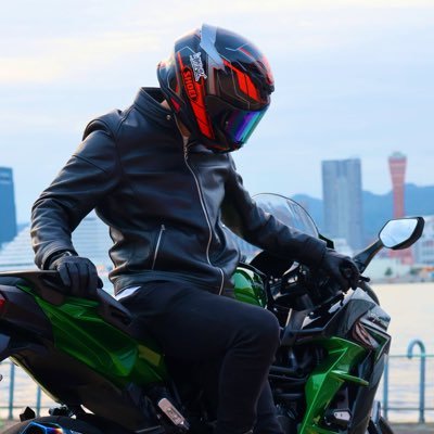 ツーリング好き/ Ninja Zx-25r→Ninja H2SX SE / SENAユーザー/ アンビクファン/兵庫のツーリング仲間欲しい/無言フォロー失礼しますm(_ _)m