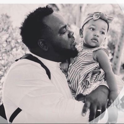 God 1st. | CEO of AirFreshOne L.L.C..Custom Car Airfresheners | Master Barber| 🤘🏾 | APhiA FA06 🤙🏾 | Parent of @TY_SAMS05 c/o 2024 DB/ ATH BHS 🏴☠️
