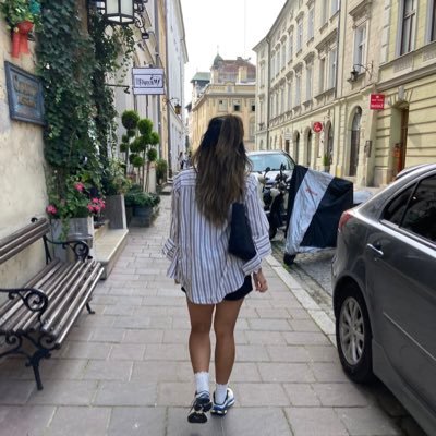dluxcrypto's profile picture. Clothing Reseller, https://t.co/69cgTkmPUk | #BTC $SOL