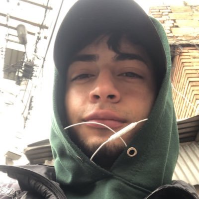 AdrianMont7548's profile picture. 