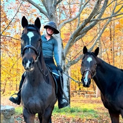 Welder ⚡️OTTB wrangler 🐎 Triumph rider 🏍️ punk rock/hardcore 🎵 book worm 📚