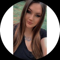 Liz 🍉 (@lizzelb_) 's Twitter Profile