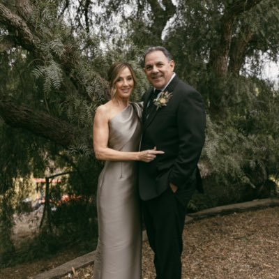 skkygal's profile picture. Wife, Mama of 2 amazing kids, ❤️🐾, ❤️🇺🇸