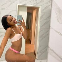 Sky (@skysikaa) 's Twitter Profile