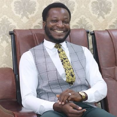 Chartered Administrator | Administrative Support Specialist | LFCWW | God's favourite | Sports @manutd