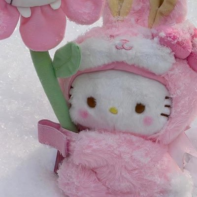 Auroravamely's profile picture. 