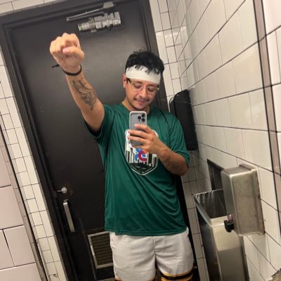Rest In Peace Dad . Remember it’s just a bad day ,not a bad life 🙏🏽☀️💪🏽 HMU if you need someone to talk to #mentalhealthawareness #PuroPinchePositivity