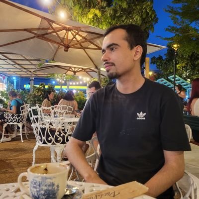 edcruz_18's profile picture. delírios de um universitário longe de casa