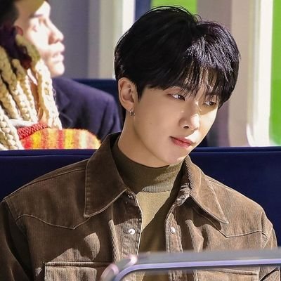 Jjannamu's profile picture. 𝑬𝒗𝒆𝒏 𝒊𝒇 𝒘𝒊𝒏𝒕𝒆𝒓 𝒄𝒐𝒎𝒆𝒔 𝒂𝒈𝒂𝒊𝒏, 𝒆𝒗𝒆𝒏 𝒊𝒇 𝑰'𝒎 𝒃𝒍𝒐𝒄𝒌𝒆𝒅 𝒐𝒇𝒇, 𝑰 𝒘𝒊𝒍𝒍 𝒔𝒕𝒊𝒍𝒍 𝒘𝒂𝒍𝒌. ♪♪