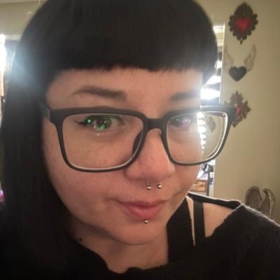 Karolatxu's profile picture. Trabajadora Social👩🏻‍🎓/🤟🏻🎮 💙. Soy del 38% 🇵🇸🇵🇸🇵🇸 libre