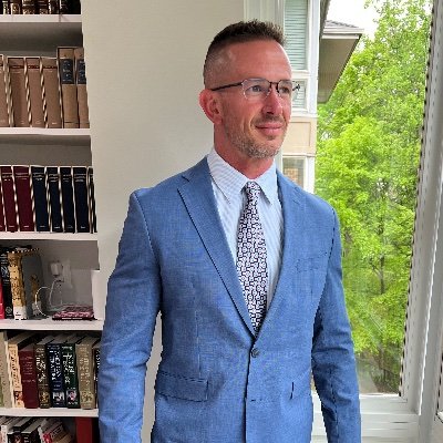 Personal Trainer,Online Training,Excercise/Biomechanics Specialist, father, politically motivated by Freedom & Liberty. Washington Capitals, Nationals, MMA fan