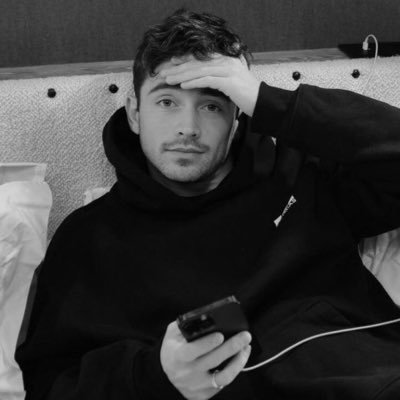 ⠀⠀⠀⠀ 𝐭𝐡𝐞 𝐥𝐞𝐚𝐝𝐞𝐫 ⋅ turn the 𝐩𝐚𝐢𝐧 into power ── noble b l o o d, salvatore ❪ il predestinato ❫ * racer; 𝐦𝐨𝐧𝐚𝐜𝐨.