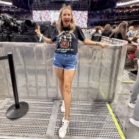 C ☼  (@sunnyshine_13) 's Twitter Profile Photo