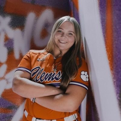 SBurmeister2025's profile picture. Clemson Commit 🧡💜 2025 C/3B #23 /'25 & '24 All CIF Player Of The Year/ 2x League POY/ 3x CIF 1st Team/ 2x Open Div Champs/ '23 State Champs/On Deck 5⭐️