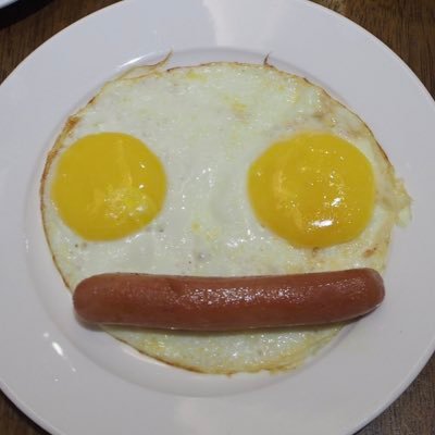 megu___1211's profile picture. 