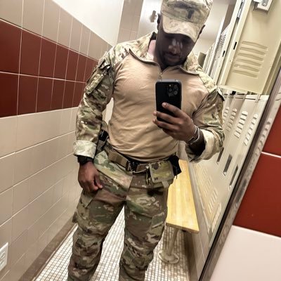 Army Solider 🇺🇸 EWC Alumni 🗣📓📚 Believer of Christ 🙏🏾💯 “Made”ΦΒΣ 🤘🏾 “You are you, so why be someone else” by Me💯