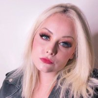 Kira Marie🎸🎶♥️ (@heartsdonetime) 's Twitter Profile