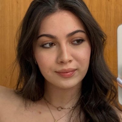 Missaelle_'s profile picture. xoxa, capenga, manca, anêmica, frágil e inconsistente