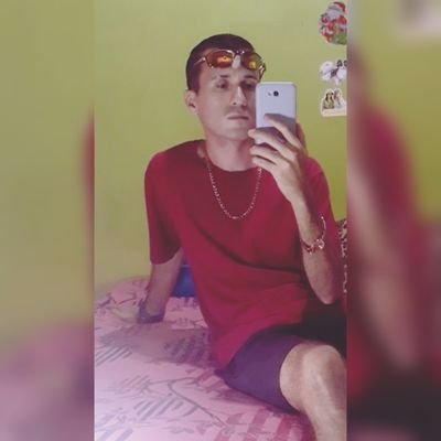 Aquele que acredita em si mesmo é capaz de alcançar o impossível ☀️