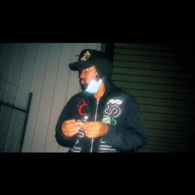 elusivemeek's profile picture. https://t.co/cNUtaYyp3P