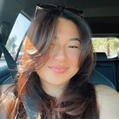 sarahtinsley98's profile picture. can't trust a big butt and a gemini