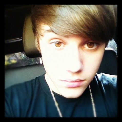 @JUSTINBIEBER LOVE YOU TODAY AND EVER ♥♥ FC since:12/12/10
 Belieber forever 
| SÓ MINHAS @Fc_SmylleJB @CatchyouJB @NicolyLBieber e @iSwagBiebsBR♥