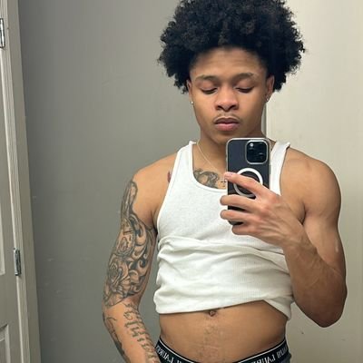 I'm a black dominant god ready to breed some sexy bottom 😋, Dm if you need some BBC. Seriously minds only 🔞💰