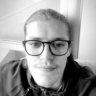 SimonTremelo's profile picture. 🎭