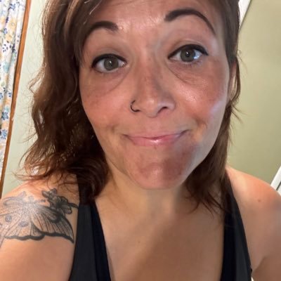 GwenBye3402's profile picture. 