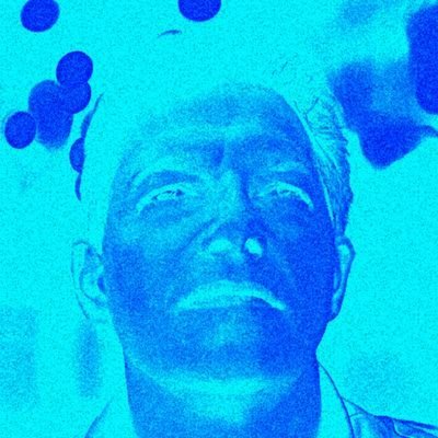 Victorius_DE's profile picture. *Wer einmal das Spiel durchschaut hat, der ist für die Gegenseite verloren*

Lupenreiner Satireaccount!