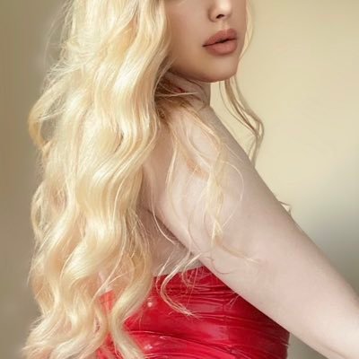 Goddess Bobby 😈🔞 I only reply on my links down below ⬇️⬇️⬇️