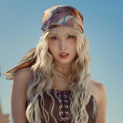 imraihyoouizaki's profile picture. also @peachzyoyrene | for voting/engagement/trending parties of ults, minsan bns din lawl